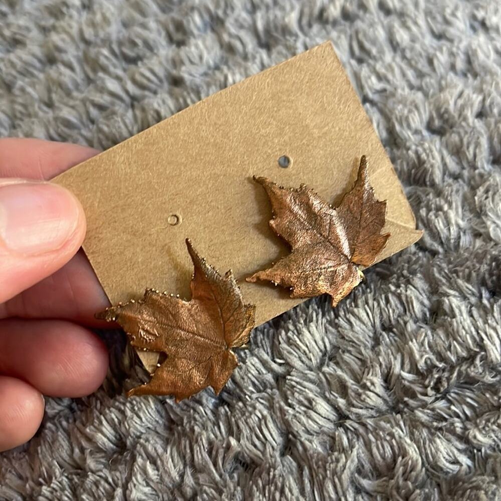 Bronze Colored Metal Maple Leaf Screw Closure Clip On Earrings
